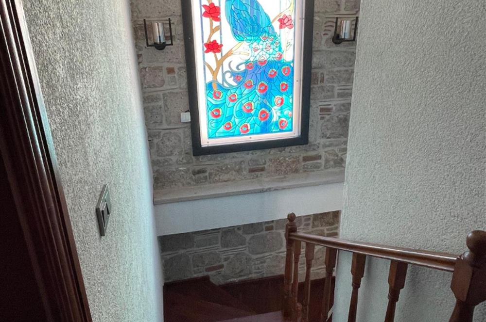 Cunda'da Yaz-Kış Kiralık, Denize Sıfır,Full Eşyalı Taş Villa