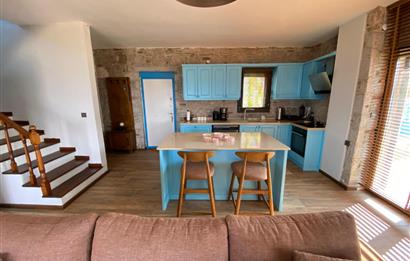 Cunda'da Yaz-Kış Kiralık, Denize Sıfır,Full Eşyalı Taş Villa