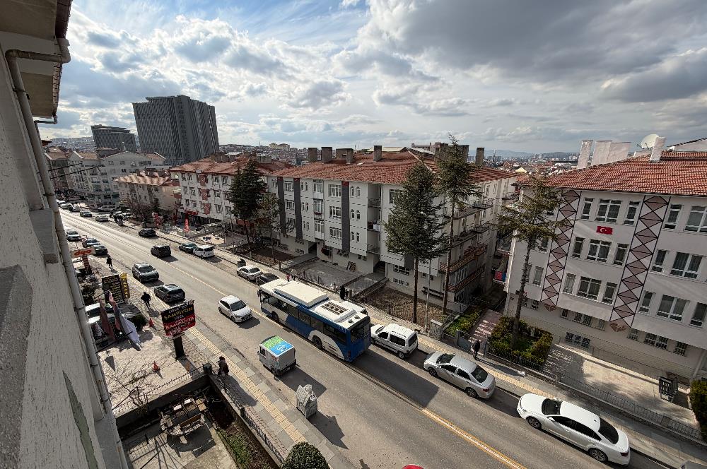 İstasyon Mah. Hastane Yanında 3+1 Bağımsız Yenilenmiș