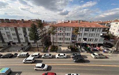 İstasyon Mah. Hastane Yanında 3+1 Bağımsız Yenilenmiș