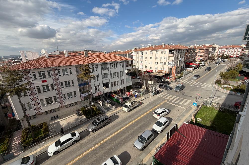 İstasyon Mah. Hastane Yanında 3+1 Bağımsız Yenilenmiș