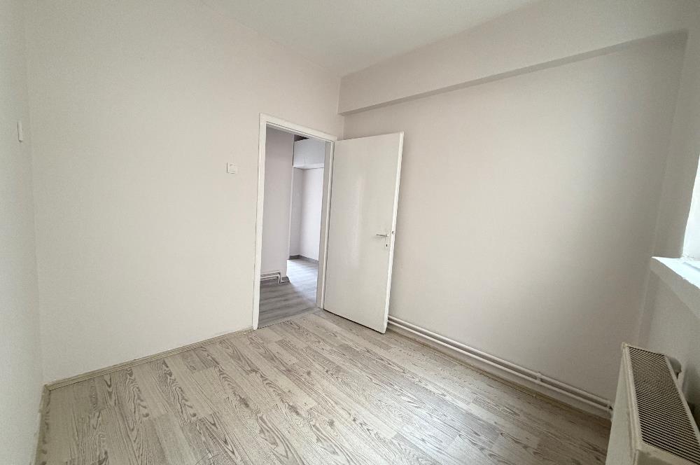 İstasyon Mah. Hastane Yanında 3+1 Bağımsız Yenilenmiș