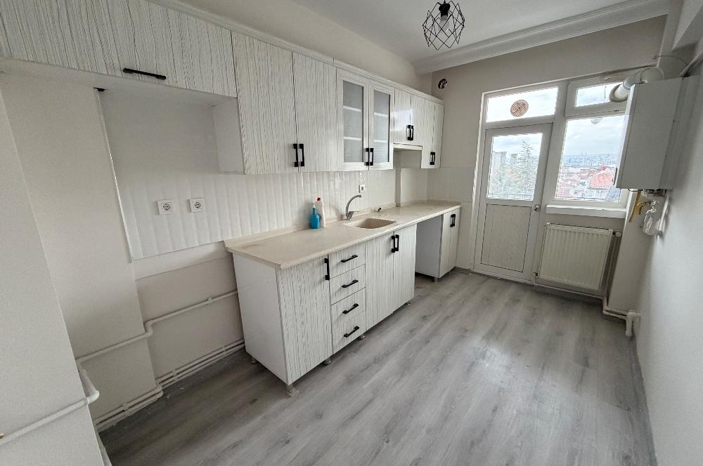 İstasyon Mah. Hastane Yanında 3+1 Bağımsız Yenilenmiș