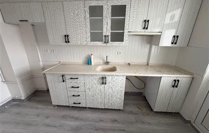 İstasyon Mah. Hastane Yanında 3+1 Bağımsız Yenilenmiș