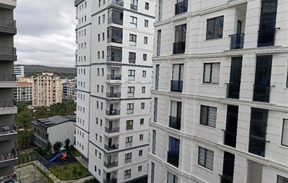 Çekmeköy Beyaz Evler Sitesi Kiralık 3+1 Daire