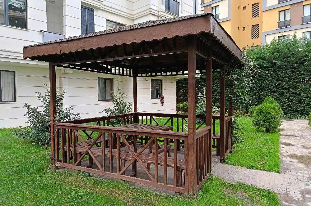 Çekmeköy Beyaz Evler Sitesi Kiralık 3+1 Daire