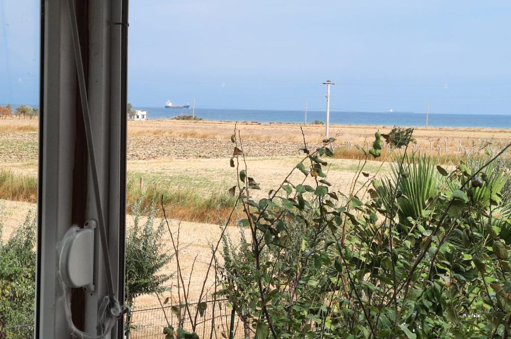 Şarköy'de, Denize Sıfır Sitede, Havuzlu, Satılık, 2+1 Yazlık