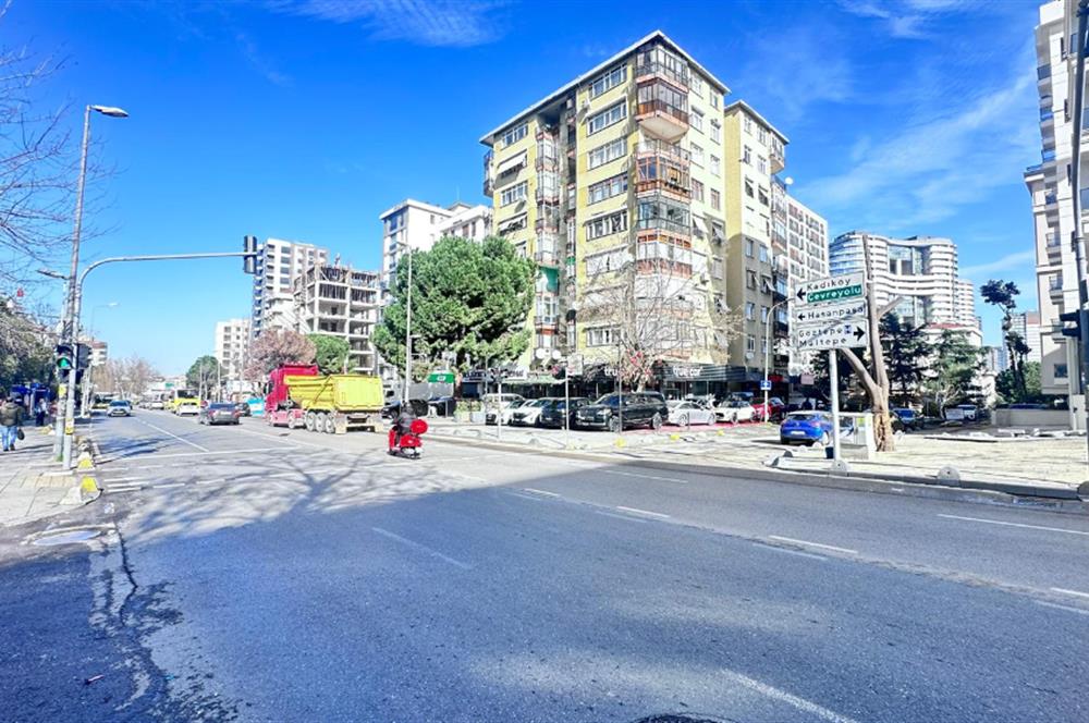 MÜJDAT GEZEN SANAT KARŞISINDA ÖN KULLANIMLI TİCARİ 70m2+50m2