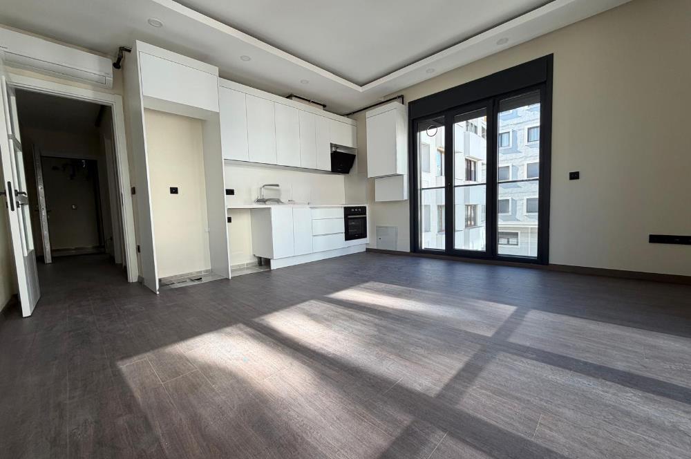 Göztepe'de Bağdat caddesine yakın 1+1 kiralık daire otoparklı