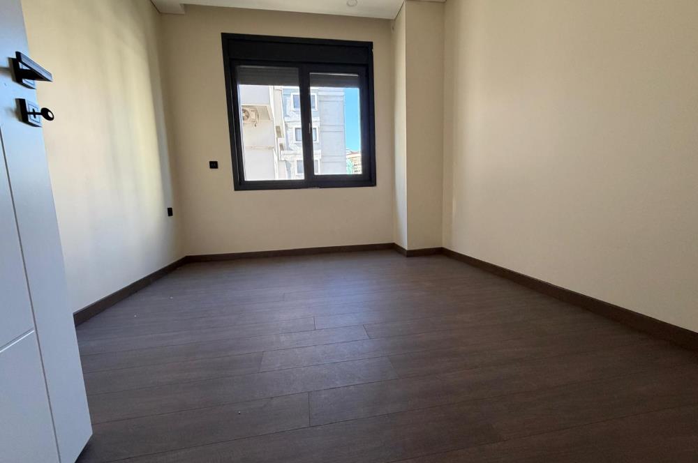 Göztepe'de Bağdat caddesine yakın 1+1 kiralık daire otoparklı