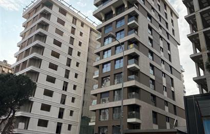 Suadiye Ayşe Çavuş Caddesi'nde 2+1 Kiralık Daire yeni bina