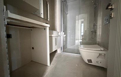 Suadiye Ayşe Çavuş Caddesi'nde 2+1 Kiralık Daire yeni bina