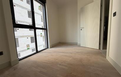 Suadiye Ayşe Çavuş Caddesi'nde 2+1 Kiralık Daire yeni bina