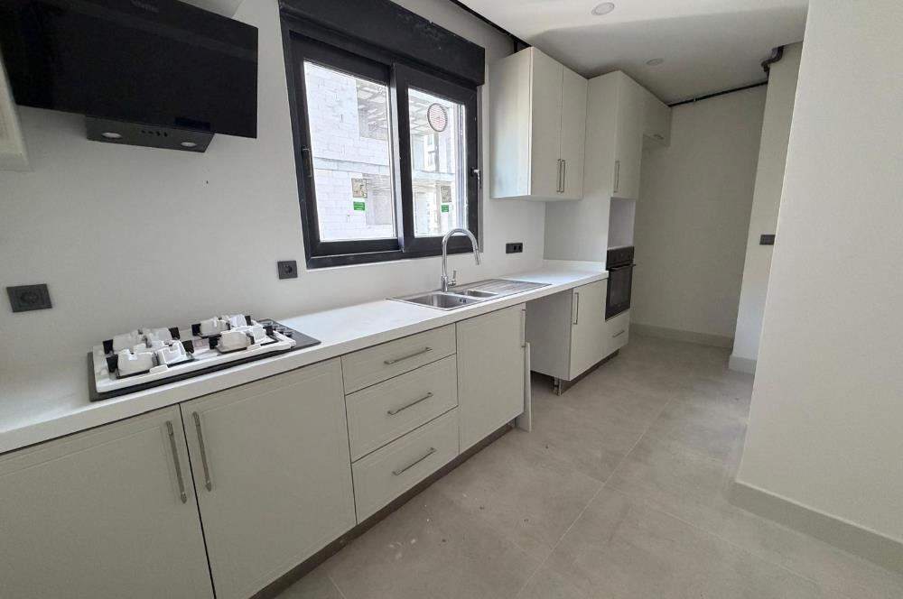 Suadiye Ayşe Çavuş Caddesi'nde 2+1 Kiralık Daire yeni bina