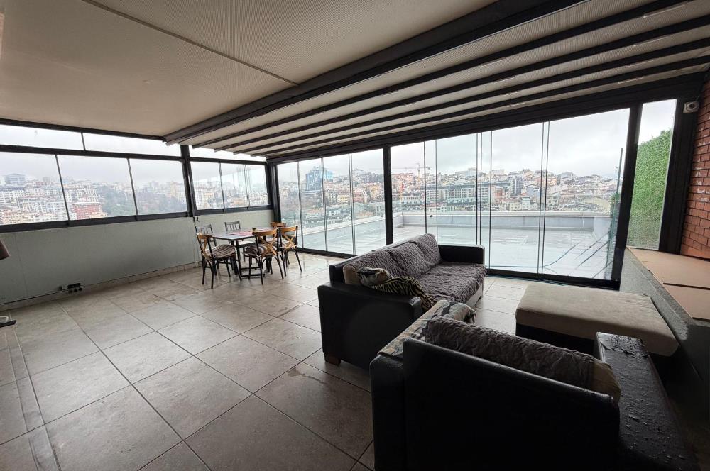 Beşiktaş'ta deniz manzaralı 5+1 dubleks daire