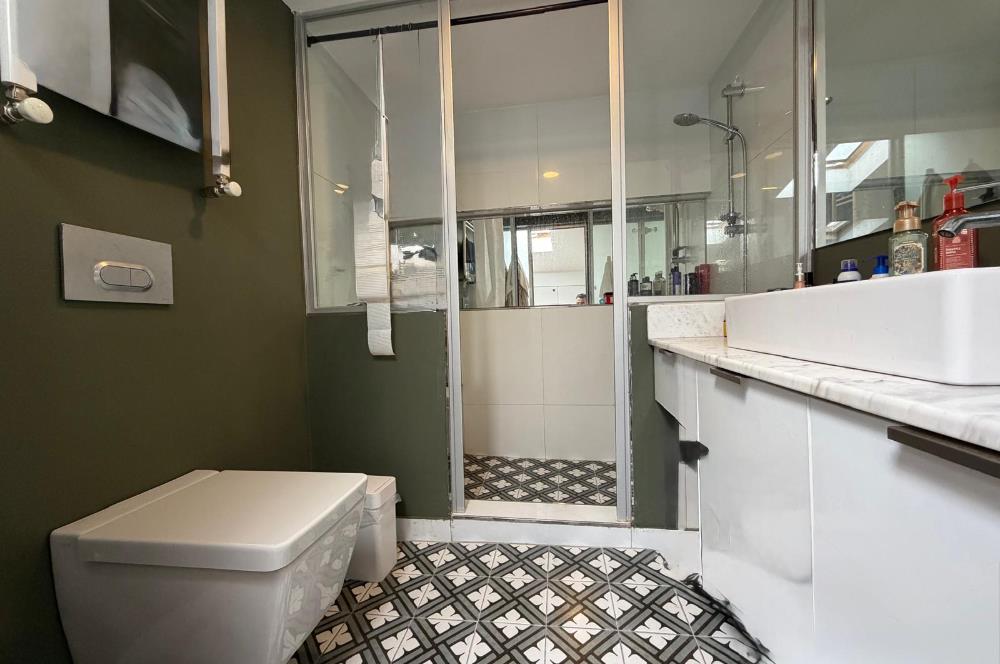 Beşiktaş'ta deniz manzaralı 5+1 dubleks daire