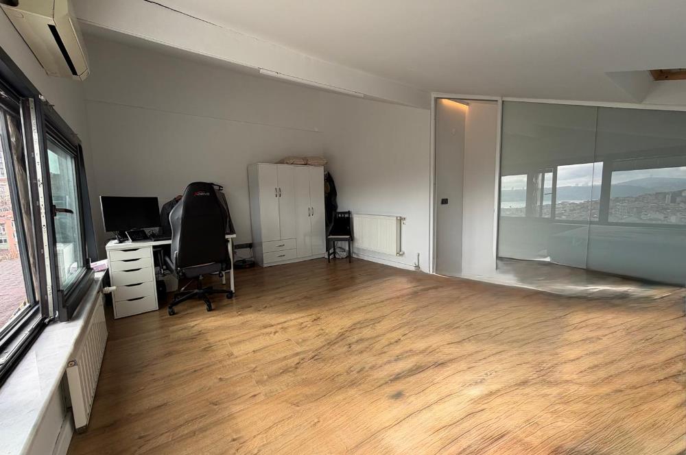 Beşiktaş'ta deniz manzaralı 5+1 dubleks daire