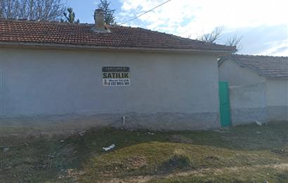 CENTURY 21 VİZYON'DAN SİVRİHİSAR BAHÇECİK’TE  SATILIK KÖY EVİ VE ARSASI