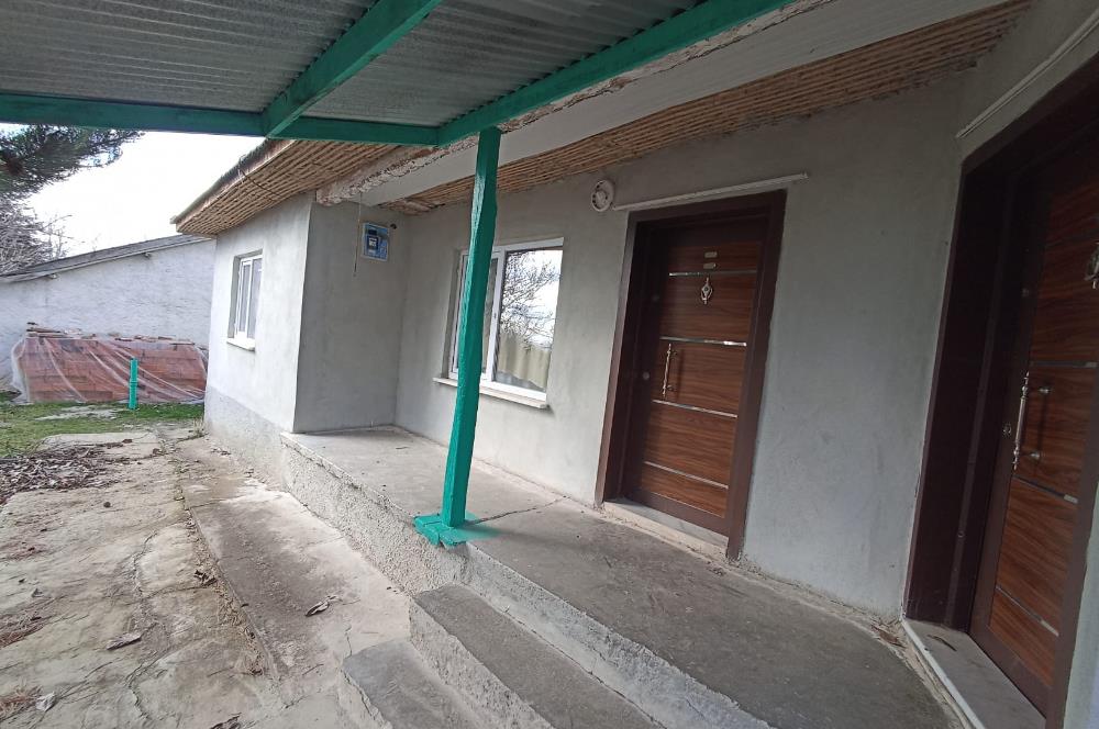 CENTURY 21 VİZYON'DAN SİVRİHİSAR BAHÇECİK’TE  SATILIK KÖY EVİ VE ARSASI