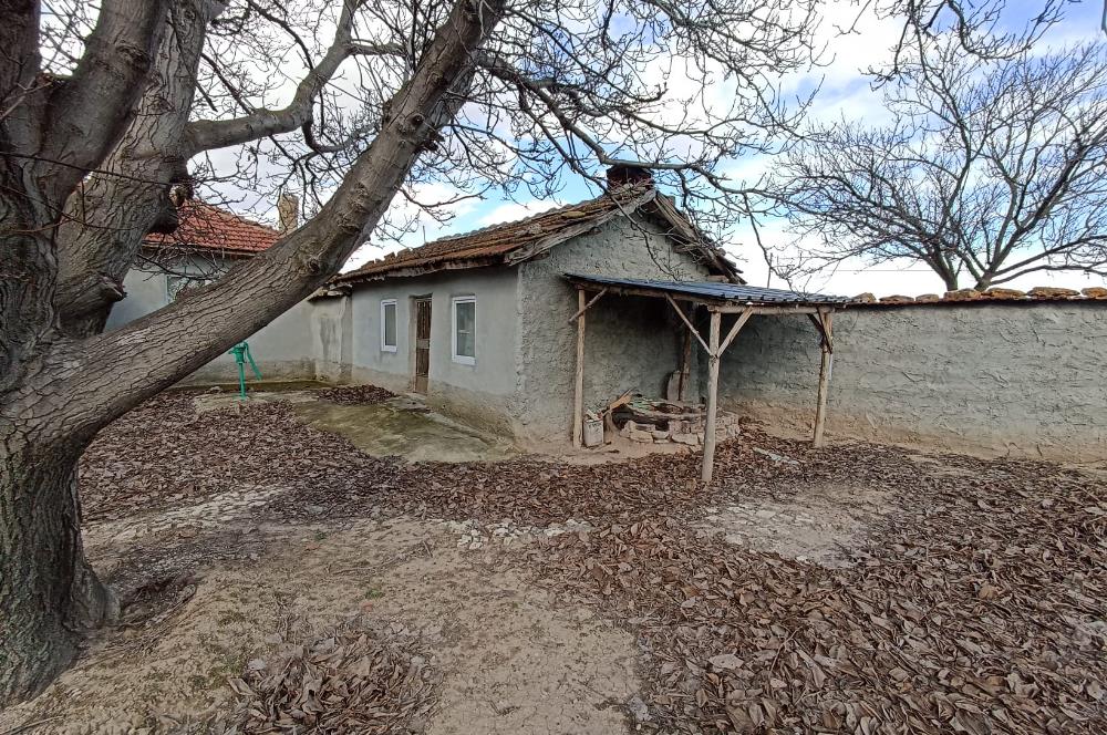 CENTURY 21 VİZYON'DAN SİVRİHİSAR BAHÇECİK’TE  SATILIK KÖY EVİ VE ARSASI