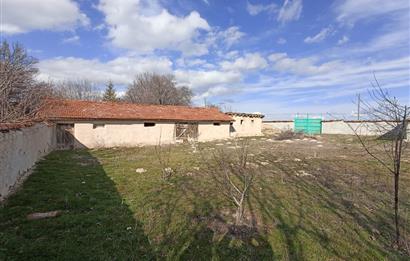 CENTURY 21 VİZYON'DAN SİVRİHİSAR BAHÇECİK’TE  SATILIK KÖY EVİ VE ARSASI