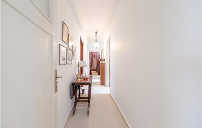 NİŞANTAŞI, VALİKONAĞI CADDESİ ÜZERİNDE 220 M2 SATILIK DAİRE...