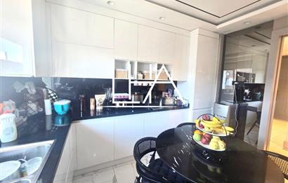 C21'DEN KEMERLIFE 21'DE CADDE CEPHENİN EN GÜZEL KONUMLU DAİRESİ