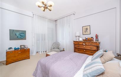 NİŞANTAŞI, VALİKONAĞI CADDESİ ÜZERİNDE 220 M2 SATILIK DAİRE...