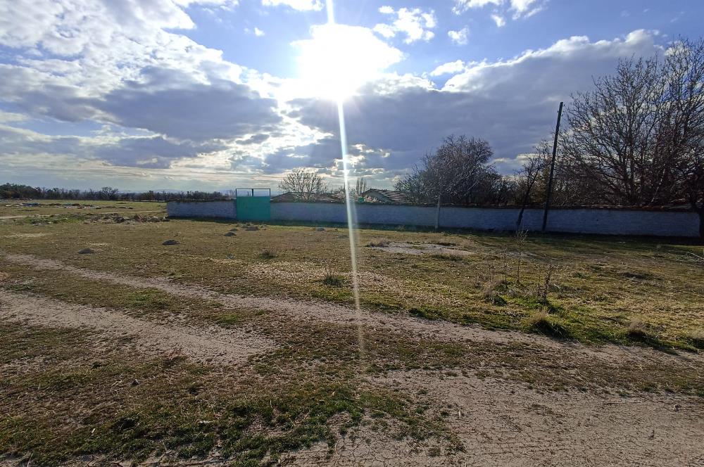 CENTURY 21 VİZYON'DAN SİVRİHİSAR BAHÇECİK’TE  SATILIK KÖY EVİ VE ARSASI