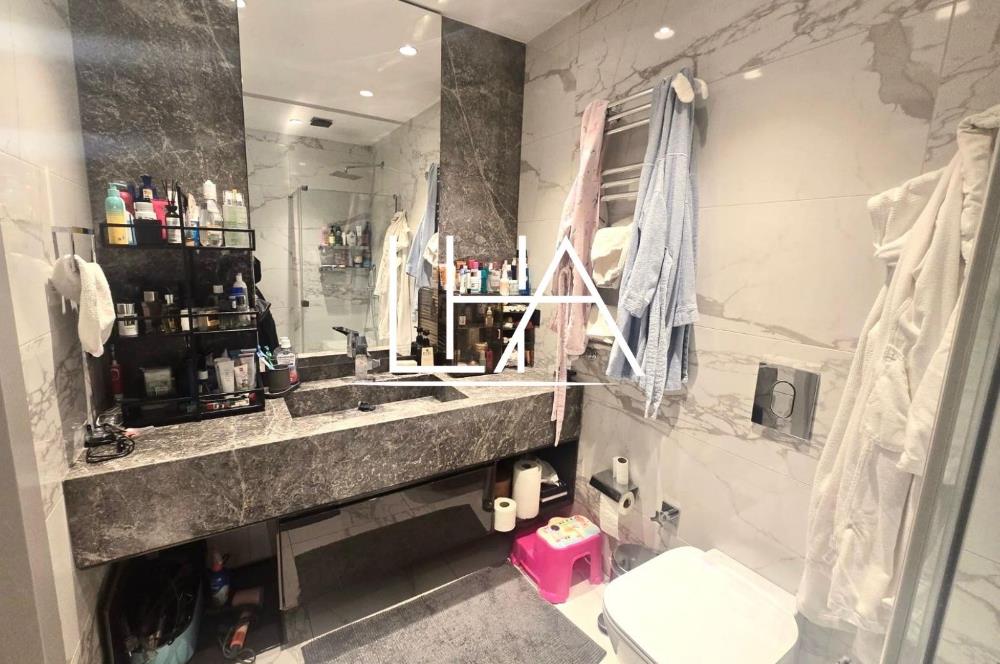 C21'DEN KEMERLIFE 21'DE CADDE CEPHENİN EN GÜZEL KONUMLU DAİRESİ