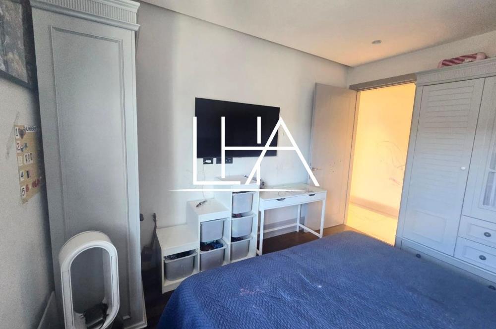 C21'DEN KEMERLIFE 21'DE CADDE CEPHENİN EN GÜZEL KONUMLU DAİRESİ