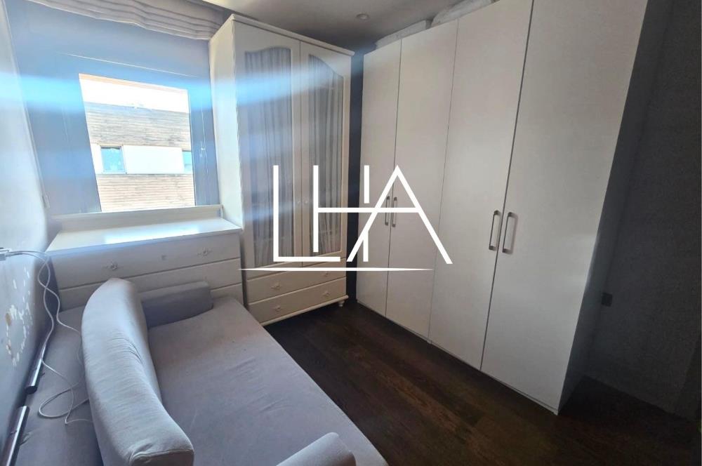 C21'DEN KEMERLIFE 21'DE CADDE CEPHENİN EN GÜZEL KONUMLU DAİRESİ