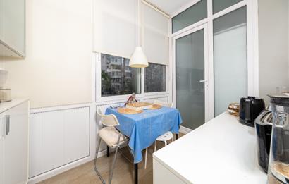 NİŞANTAŞI, VALİKONAĞI CADDESİ ÜZERİNDE 220 M2 SATILIK DAİRE...