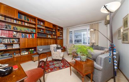 NİŞANTAŞI, VALİKONAĞI CADDESİ ÜZERİNDE 220 M2 SATILIK DAİRE...