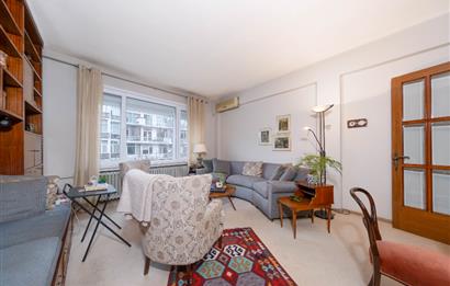 NİŞANTAŞI, VALİKONAĞI CADDESİ ÜZERİNDE 220 M2 SATILIK DAİRE...