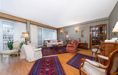 NİŞANTAŞI, VALİKONAĞI CADDESİ ÜZERİNDE 220 M2 SATILIK DAİRE...