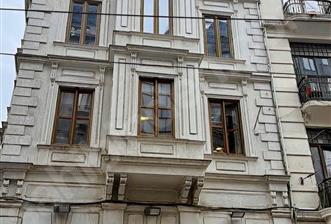 İSTİKLAL CADDESİ ÜZERİNDE TARİHİ BİNADA KİRALIK FERAH OFİS - 2 - 32350