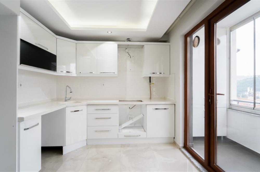 C21 BAL'DAN 1.SAKARYA MAH. MANZARALI-TERASLI KULLANIŞLI 2+1