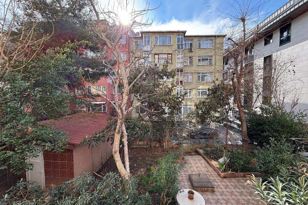 NİSBETİYE'DE, FERAH, İÇİ YENİLENMİŞ, MERKEZİ LOKASYON