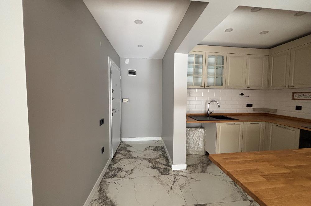 NİSBETİYE'DE, FERAH, İÇİ YENİLENMİŞ, MERKEZİ LOKASYON