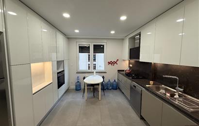 Bağdat caddesi Nihat Kozıltan Kiralık Ofis İşyeri