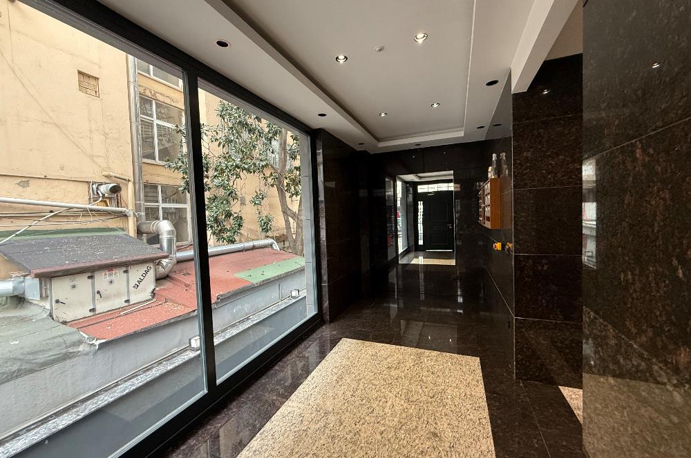 Bağdat caddesi Nihat Kozıltan Kiralık Ofis İşyeri