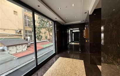 Bağdat caddesi Nihat Kozıltan Kiralık Ofis İşyeri