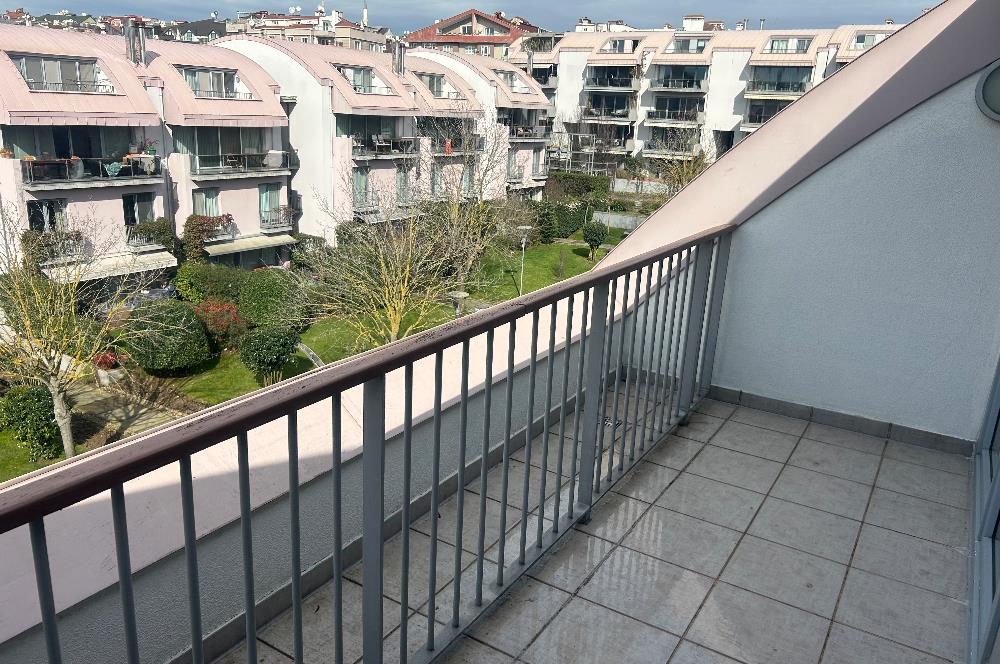 CENTURY21 GERÇEKTEN AYTEK EVLERİNDE SATILIK 4+1 ÇATI DUBLEKSİ