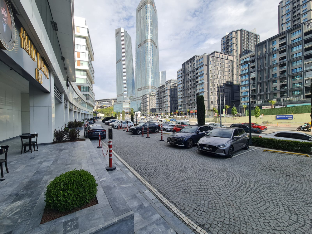 Vadistanbul Satılık Dükkan 1000m2 Porta Vadi