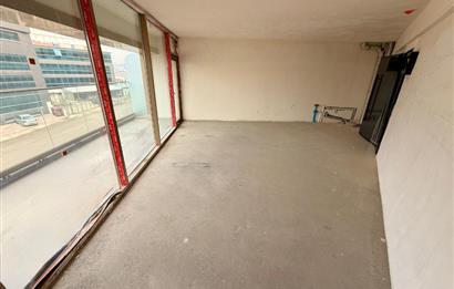 POZİTİF CENTER OSTİM'DE 1+0 55M2 1.KAT OTURUM HAZIR KİRALIK OFİS