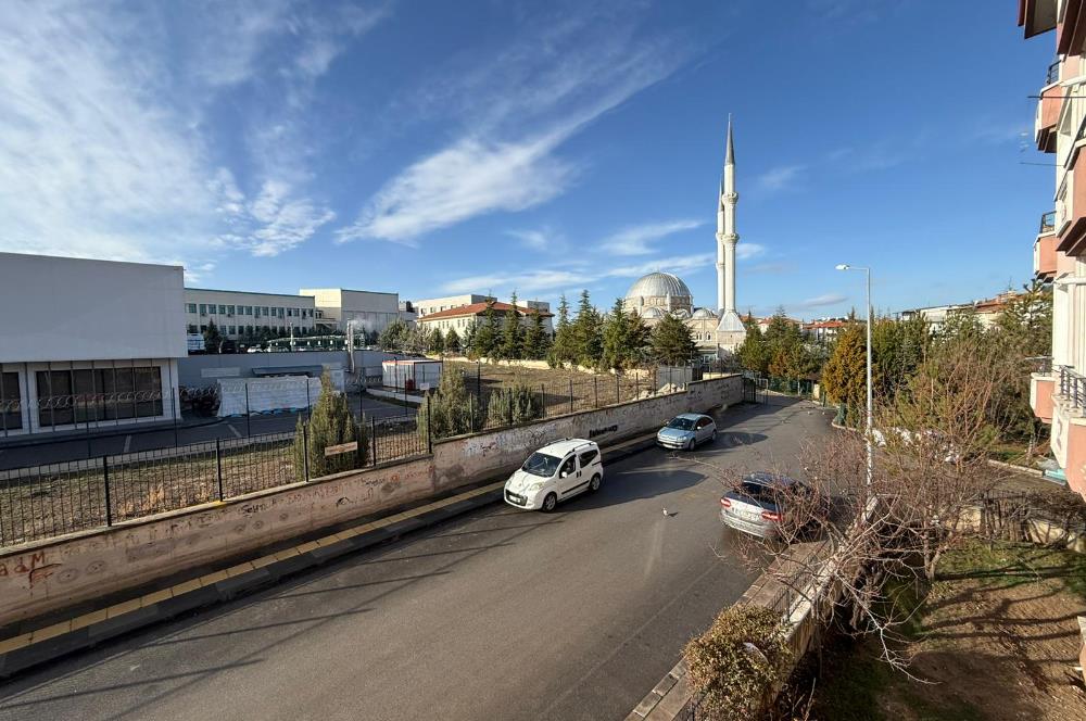 Ankara Gölbaşında Konum Avantajlı 3+1 Kiralık Daire
