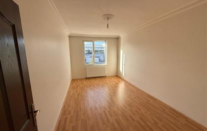 Ankara Gölbaşında Konum Avantajlı 3+1 Kiralık Daire