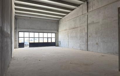 TOKİ AKSARAY SANAYİ SİTESİNDE ASMA KATA UYGUN KÖŞE 200M2 DÜKKAN