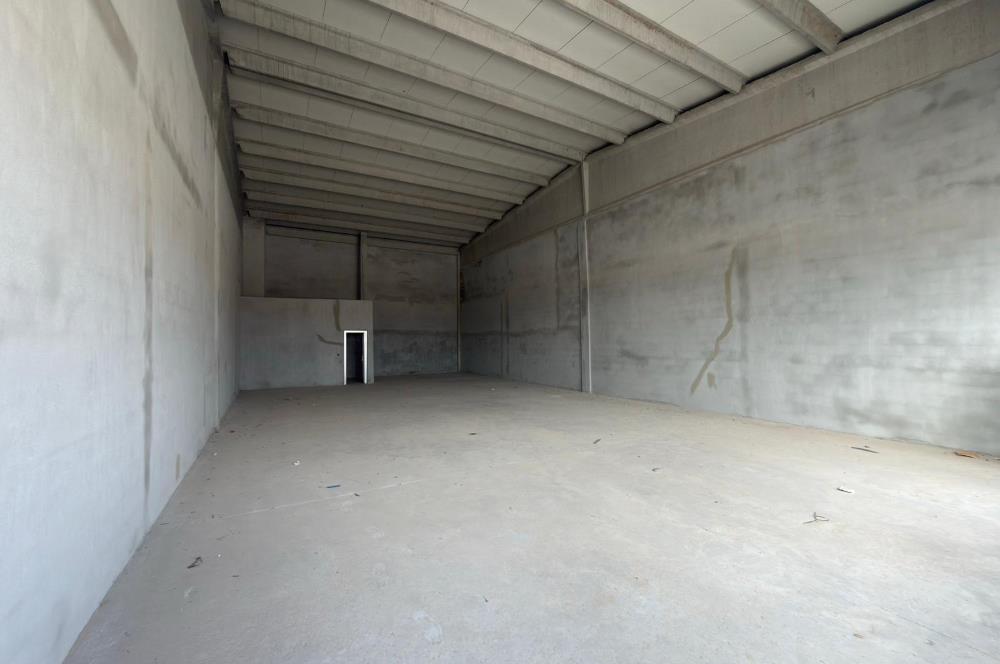 TOKİ AKSARAY SANAYİ SİTESİNDE ASMA KATA UYGUN KÖŞE 200M2 DÜKKAN